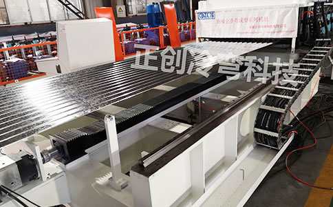 護欄板成型設備管理方法